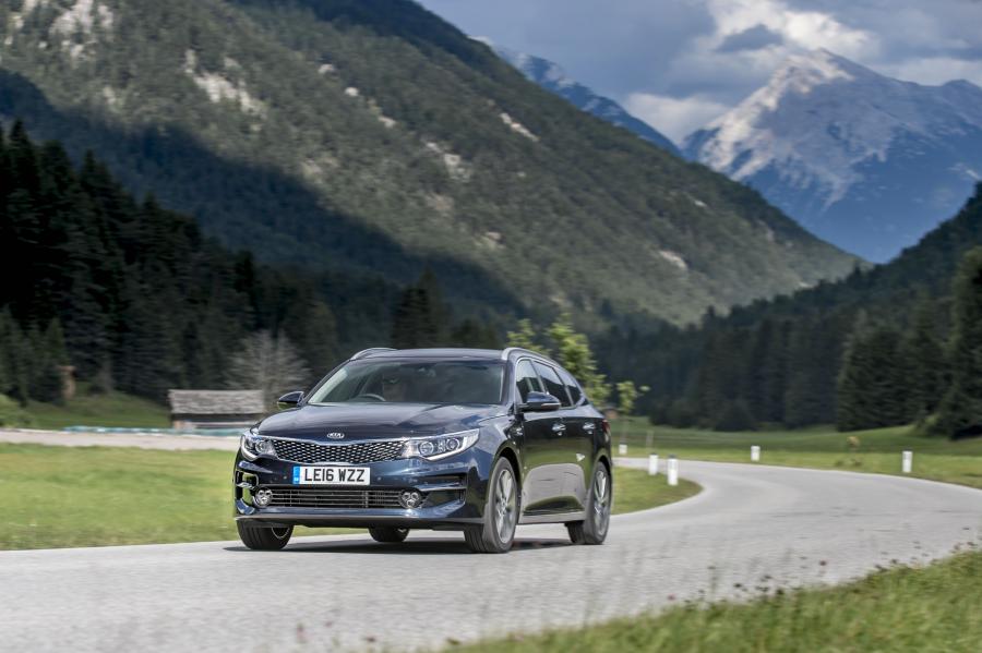  Kia Optima Sportswagon EcoDynamics 2016 года  (UK) (фото 22 из 30)